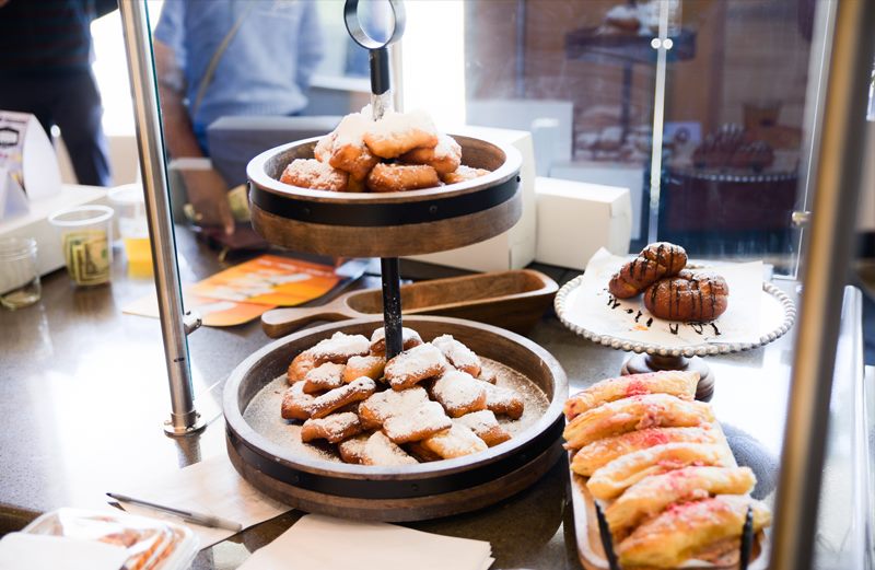 Shop and dine downtown Riverside